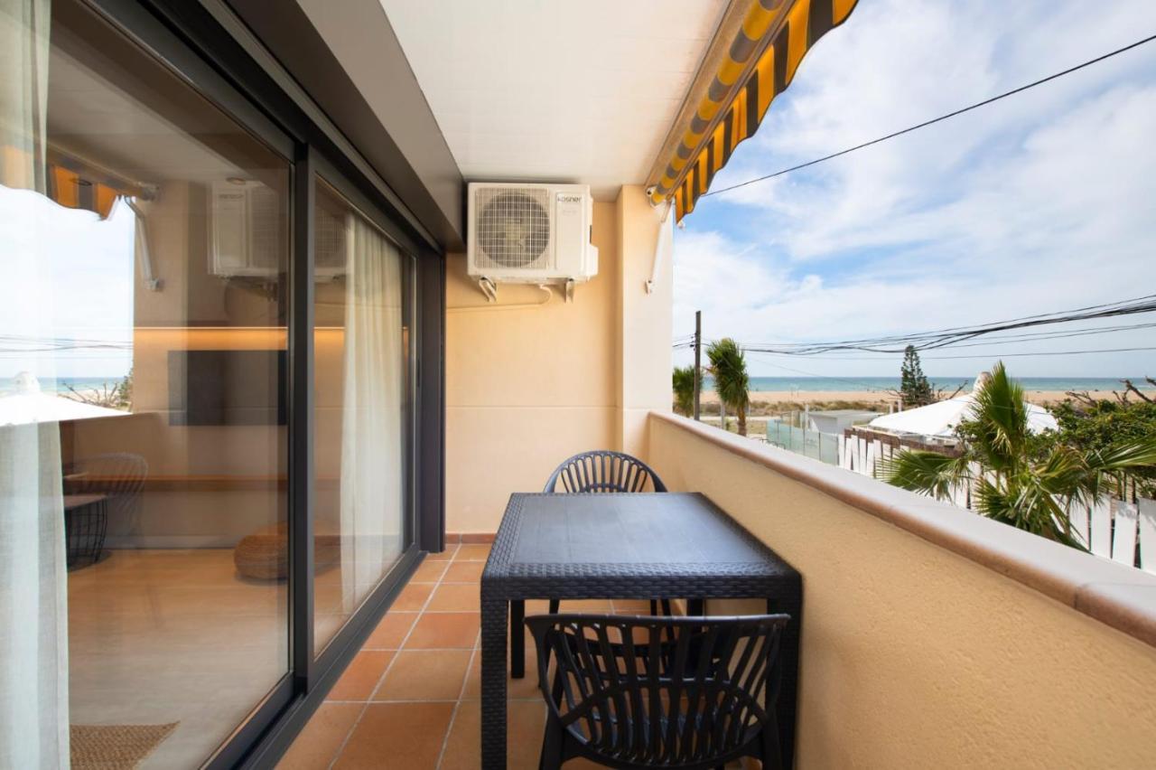 Apartamento Marplana Castelldefels Exterior foto